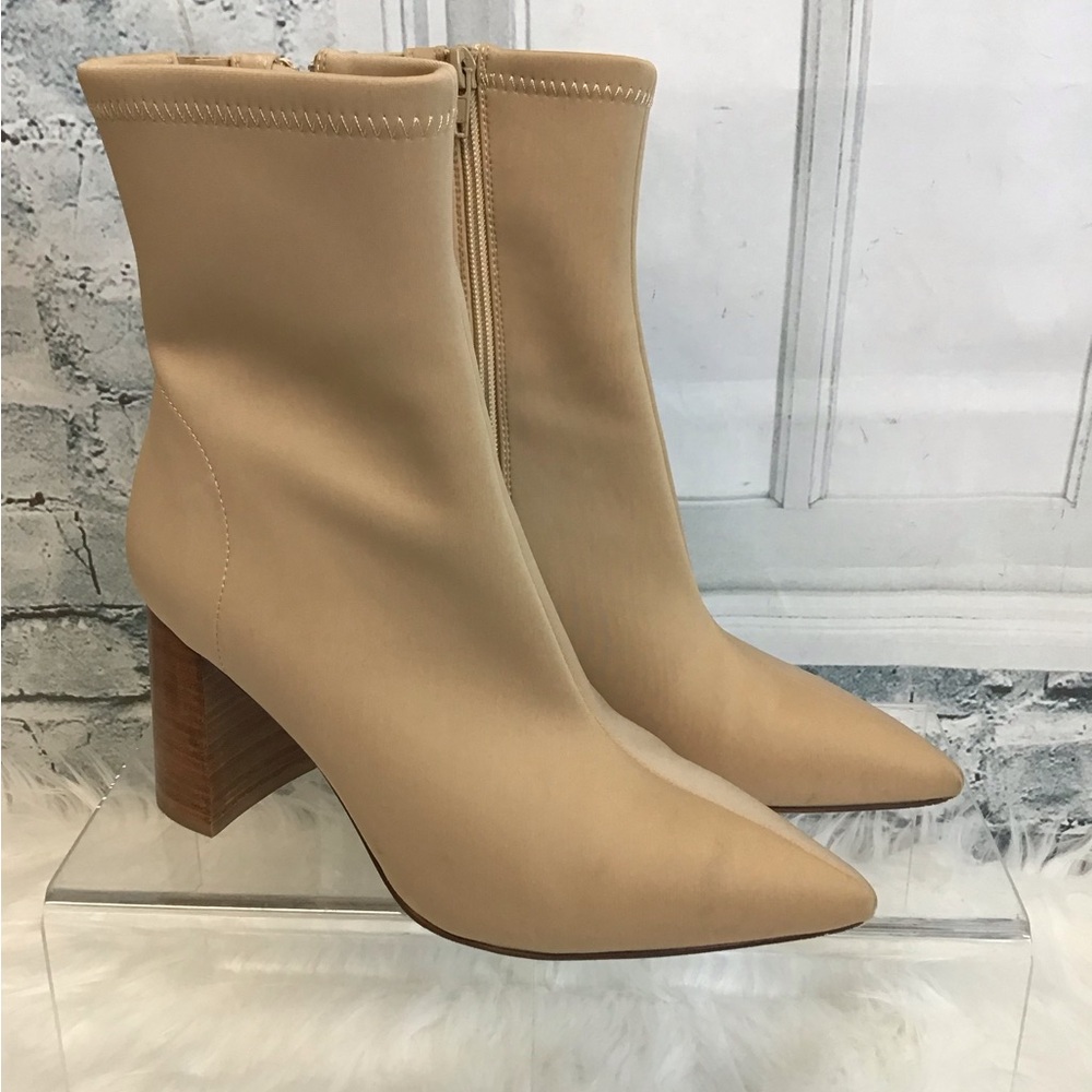 Jeffery Campbell 7.5